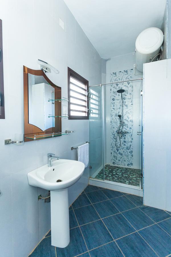 Oceanis Home & Voyages Ивато Экстерьер фото